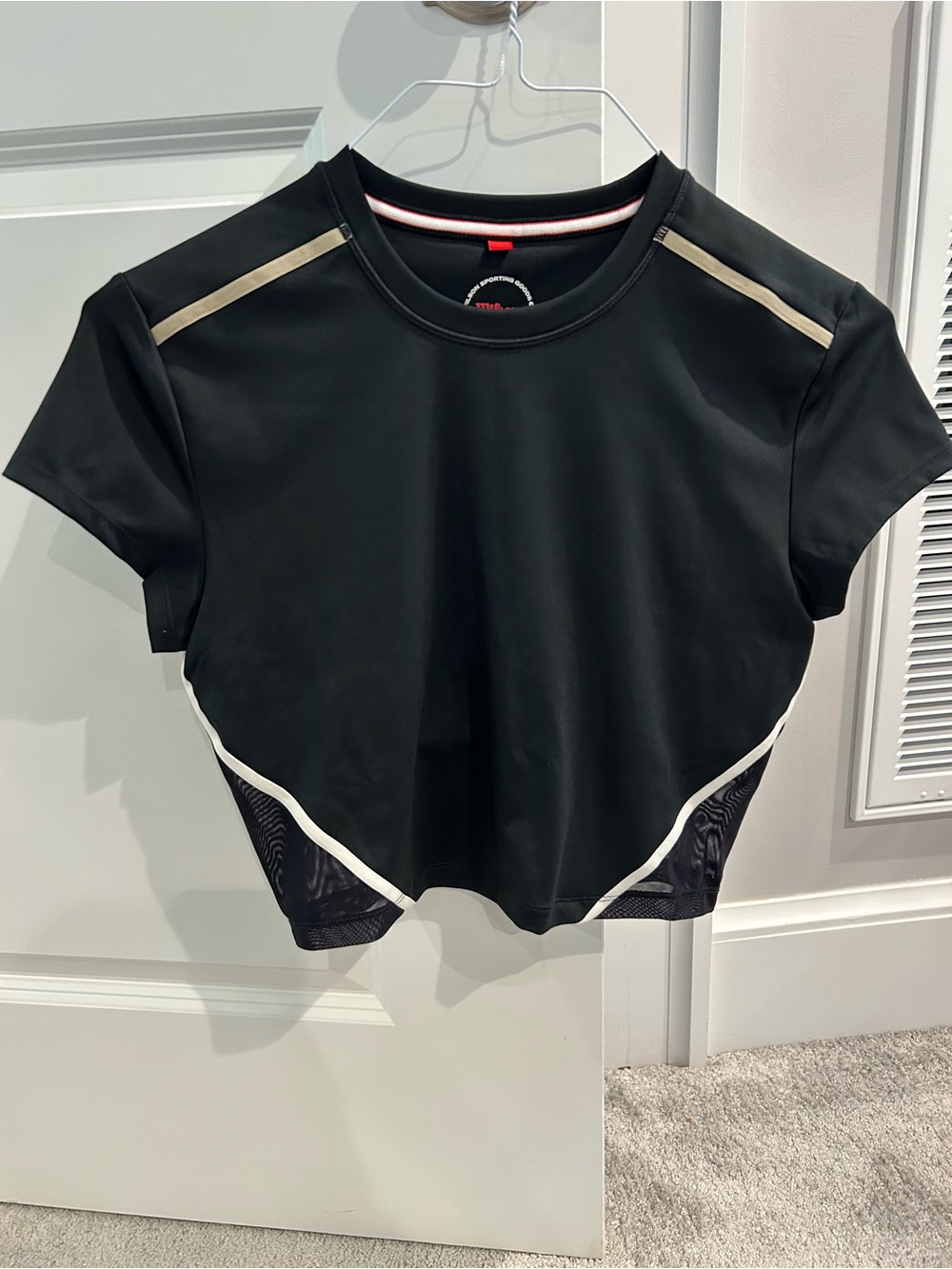 Wilson Sporting Goods technical tennis crop top w/mesh panels, SzM